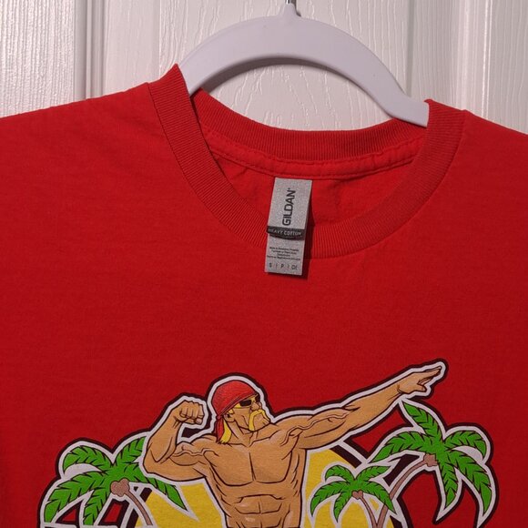 Hulk Hogan's Hangout: Clearwater, Florida USED Shirt (S, Red, Restaurant, Bar) - Picture 3 of 7